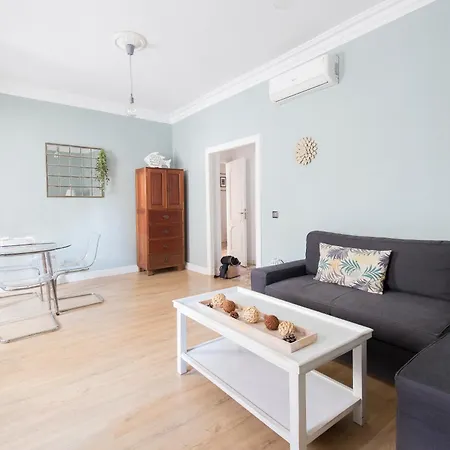 Apartment La